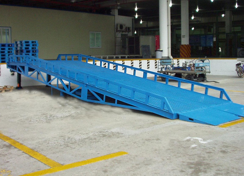 Mobile Hydraulic Yard Ramps